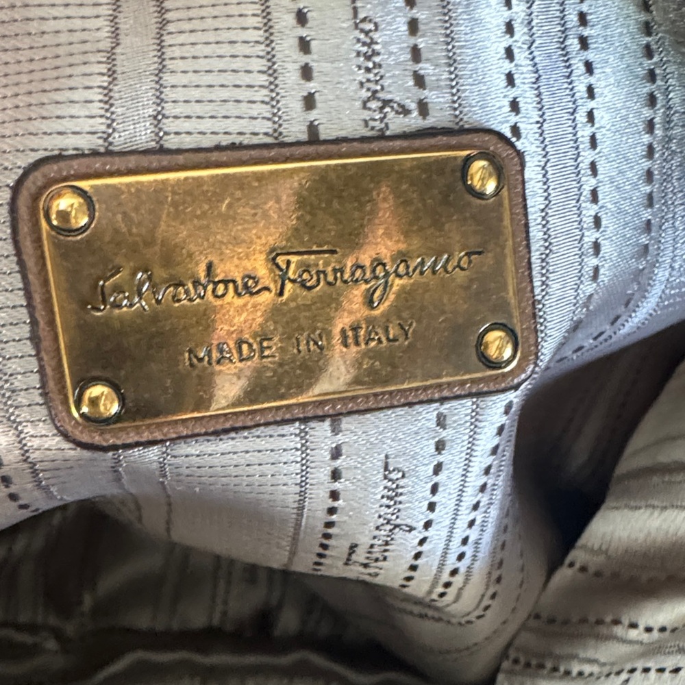 Salvatore Ferragamo Miss Vara Guisy Vintage Gancini Leather Hobo Bag - Picture 10 of 12